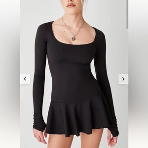Frankie’s Bikinis - Demi Long Sleeve Top - Black - L